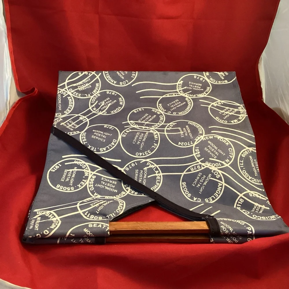 Holiday Fair 1978 tote bag with wood handles - Picture 10 of 11
